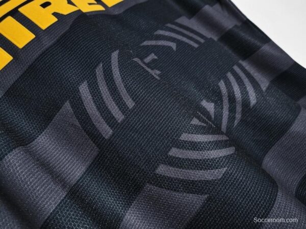 Retro 1997/98 Inter Milan Third Soccer Jersey - Image 4