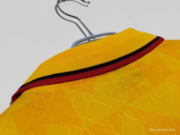 Retro 1995/96 AC Milan Third Soccer Jersey - Image 2