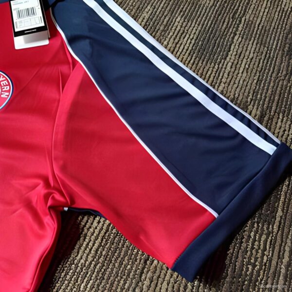 Retro 00/01 Bayern Munich Home Jersey - Image 3