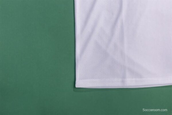 Retro 03/04 Real Madrid Home Jersey - Image 6