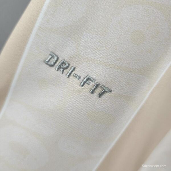 Retro 2010 Corinthians 100th Anniversary Beige Jersey - Image 4