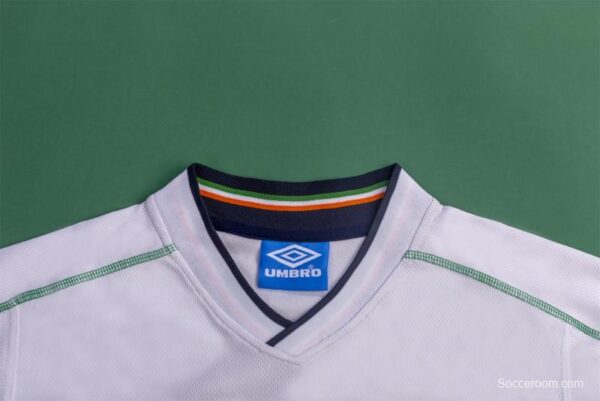 Retro 2002 Ireland Away Soccer Jersey - Image 3