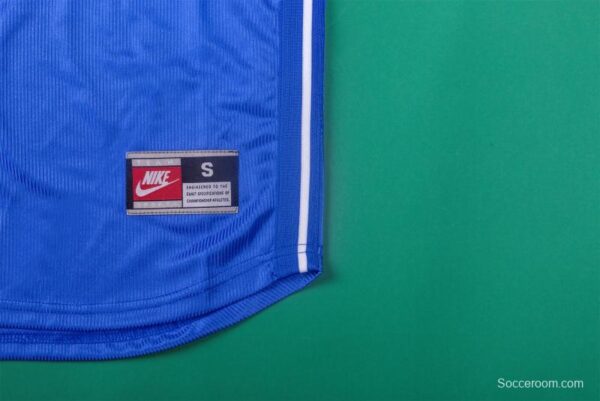 Retro 1998 Italy Home Soccer Jersey - Image 2