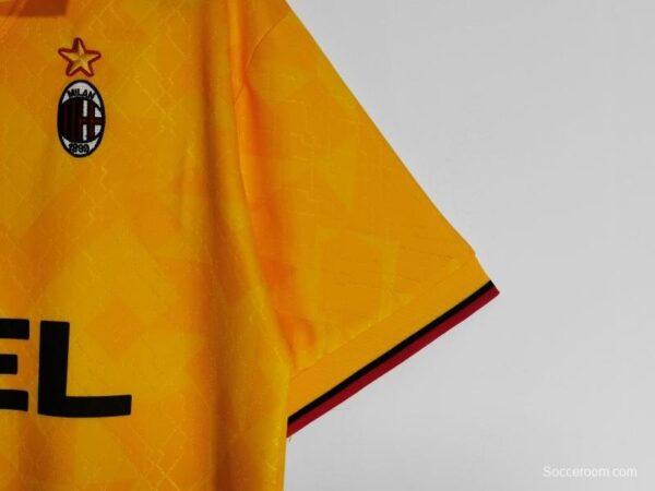Retro 1995/96 AC Milan Third Soccer Jersey - Image 4