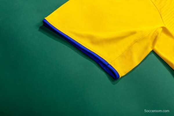 Retro 02/03 Leeds United Third Yellow Jersey - Image 6
