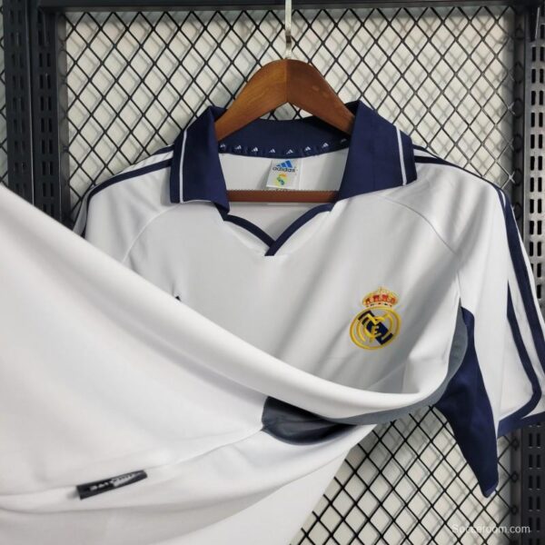 Retro 00/01 Real Madrid Home Jersey - Image 7