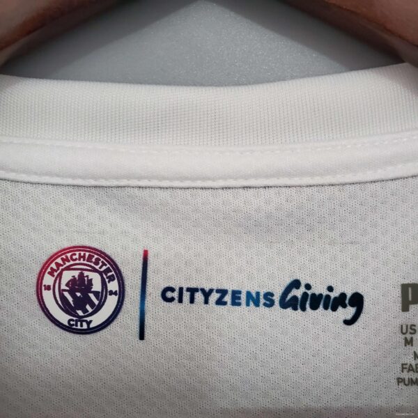 Retro 21/22 Manchester City Away White Jersey - Image 10