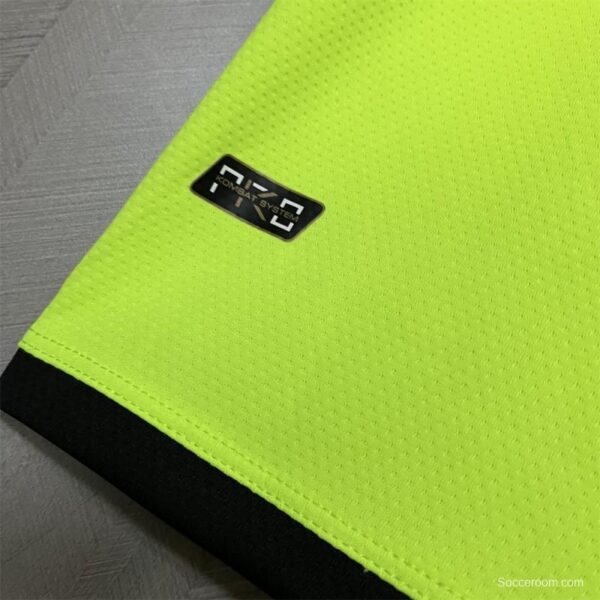 24/25 Vasco Da Gama Training Jersey Fluorescent Green Jersey - Image 6