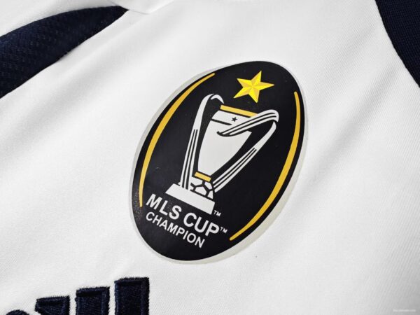 Retro 11/12 La Galaxy Home Jersey - Image 10