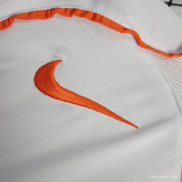Retro 2004 Netherlands Away Jersey - Image 4