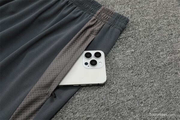 24/25 Real Madrid Khaki Half Zipper Jacket+Long Pants - Image 4