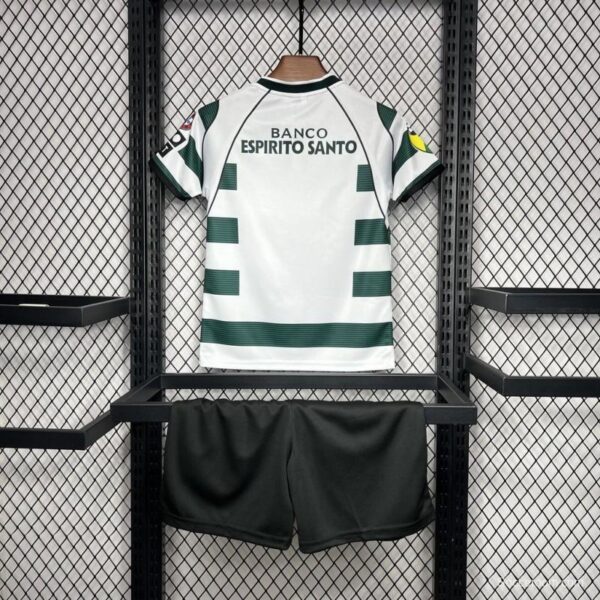 Retro 01/03 Kids Sporting CP Home Jersey - Image 3