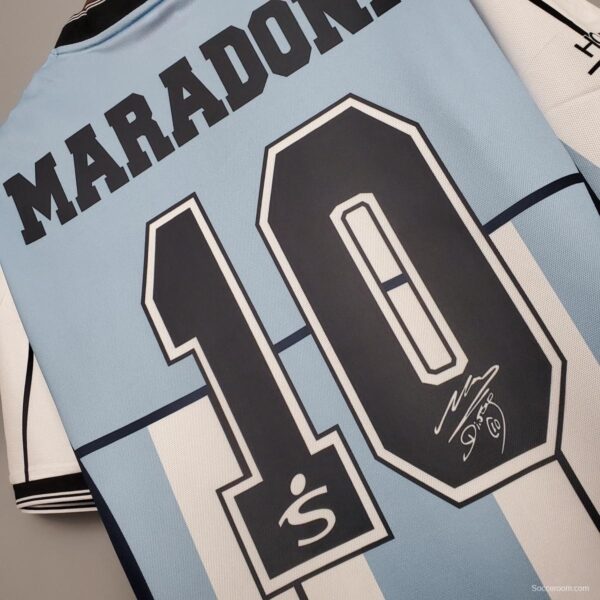 Retro 2001 Argentina Maradona #10 Commemorative Edition Soccer Jersey - Image 2