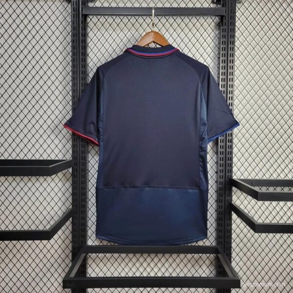 Retro 02/03 Barcelona Third Jersey - Image 7