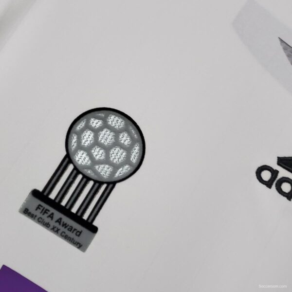Retro Real Madrid 06/07 home Soccer Jersey - Image 8