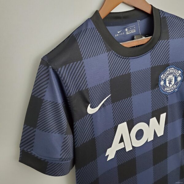Retro 13/14 Manchester United Away Soccer Jersey - Image 4