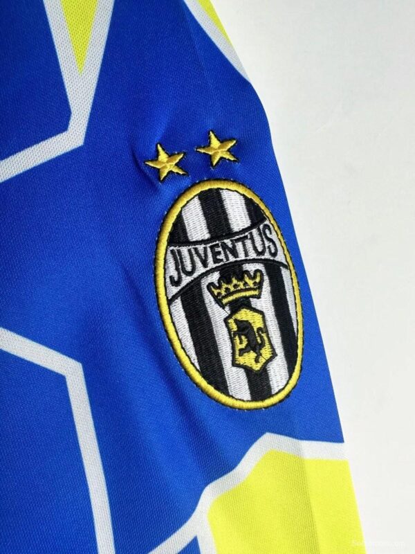Retro 97/99 Juventus Away Blue Long Sleeve Jersey - Image 6